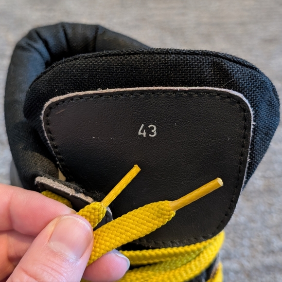 Alpina Vintage Gray Black and Yellow Cross Country Ski Boots - 43 - Picture 11 of 13